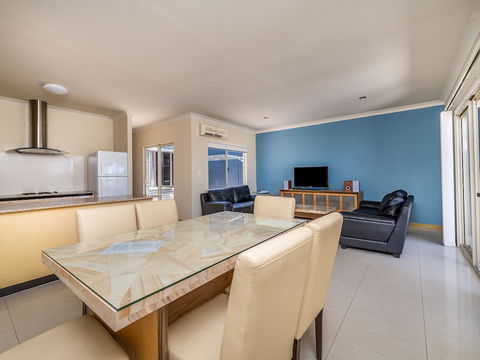 Seafront Unit 60 - Holiday Adelaide 5