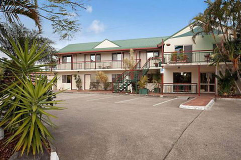 Colonial Village - Holiday Adelaide 0