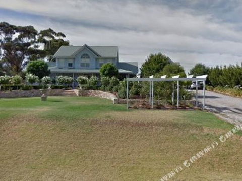 Maison Blue Pty Ltd Adelaide - Holiday Adelaide 4