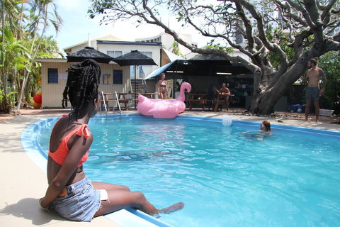 Darwin Hostel - Holiday Adelaide 2