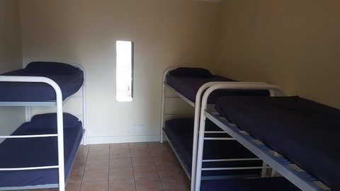 Darwin Hostel - Holiday Adelaide 6