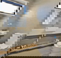 Quality Apartments Dandenong - Holiday Adelaide