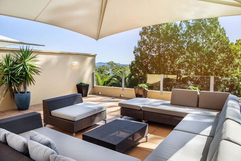 Contemporary & Luxurious Little Cove - Holiday Adelaide 2