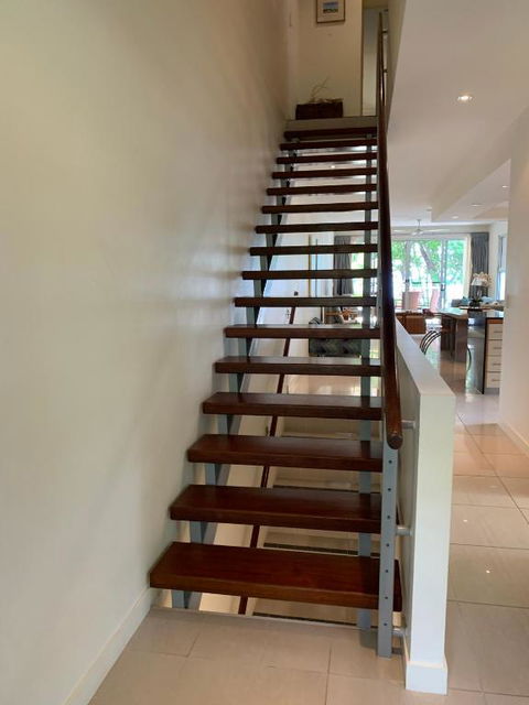 Beach House Apartment 1 - Holiday Adelaide 4