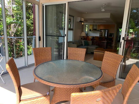 Beach House Apartment 1 - Holiday Adelaide 1