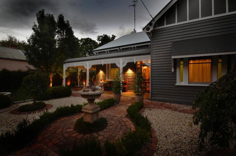 Clement House - Holiday Adelaide 5