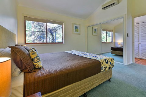 Heliconia Grove 9 - Holiday Adelaide 1
