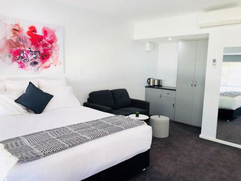The Avenue Inn - Holiday Adelaide 6