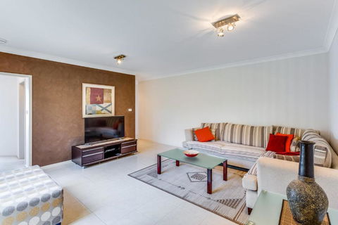 Hear The Waves At Anna Bay! - Holiday Adelaide 6