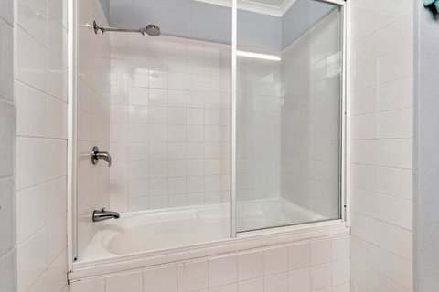 Coral Sea Holiday House - Holiday Adelaide 6