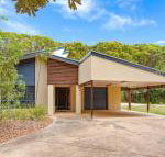 18 Naiad Court Rainbow Shores Modern Beach House Walk to Beach - Holiday Adelaide
