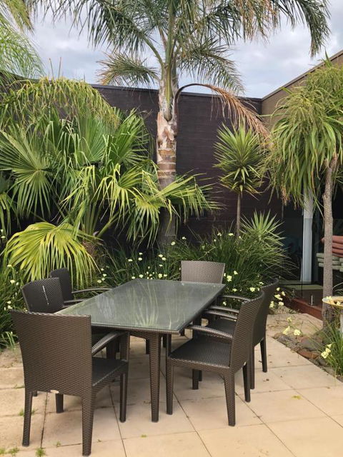 Pacific Paradise - Holiday Adelaide 1