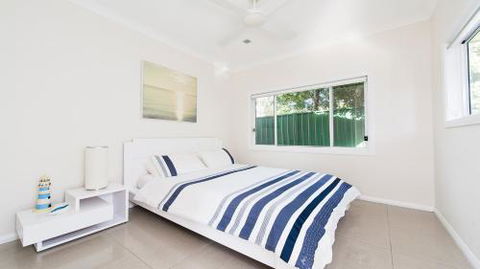 No. 1 Fingal Bay Beach House The Little Abode - Holiday Adelaide 1