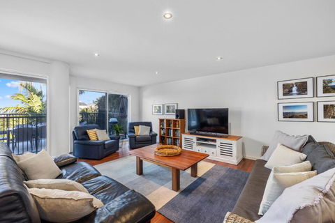 Zaffiro Beach House - Holiday Adelaide 6