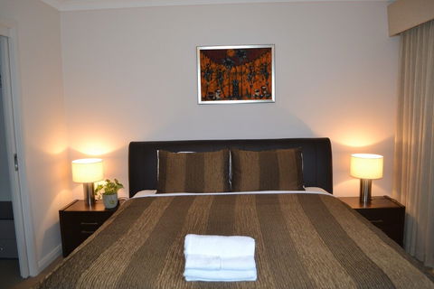 Cypress Drive Townhouse - Holiday Adelaide 2