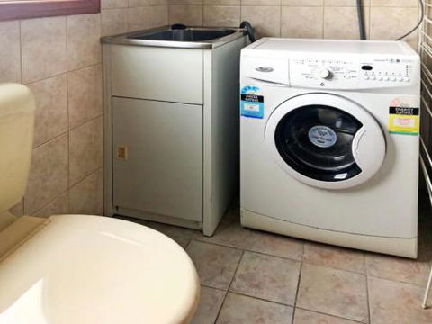 RYE Rock N Roll & Roadsters Are Coming To Town - Holiday Adelaide 1