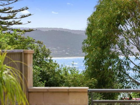 APARTMENT 23 PACIFIC APARTMENTS Sit On The Deck & Soak In The View - Holiday Adelaide 0