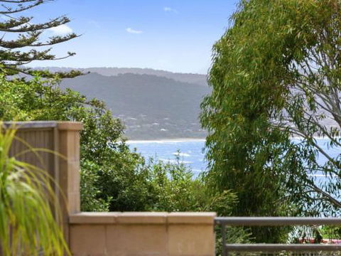 APARTMENT 23 PACIFIC APARTMENTS Sit On The Deck & Soak In The View - Holiday Adelaide 5