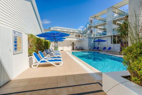 Unit 203 Plantation Rainbow Beach Plantation Resort Top Floor Aircon Free Wi Fi - Holiday Adelaide 6