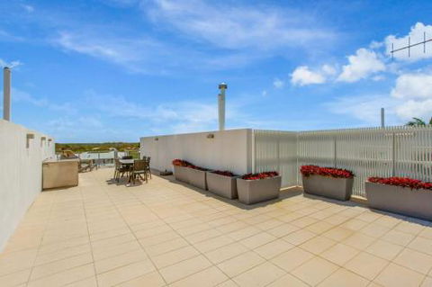 Unit 203 Plantation Rainbow Beach Plantation Resort Top Floor Aircon Free Wi Fi - Holiday Adelaide 4