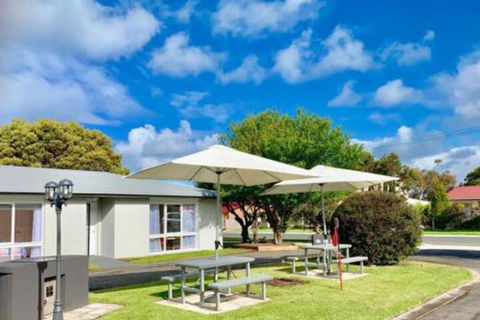 PARADISE COURT VILLA 1 Free Wifi - Holiday Adelaide 1