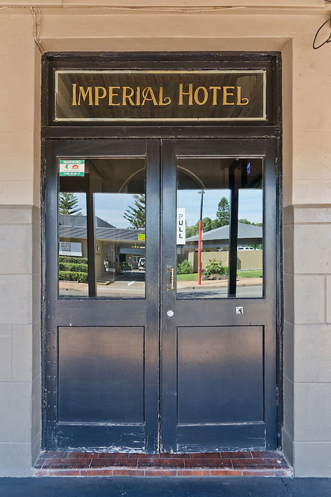 Imperial Hotel Singleton - Holiday Adelaide 0