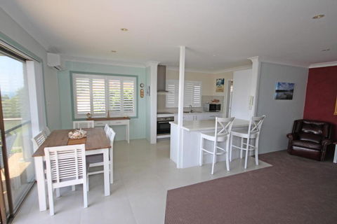 Beacon Heights Coffs Jetty - Holiday Adelaide 1