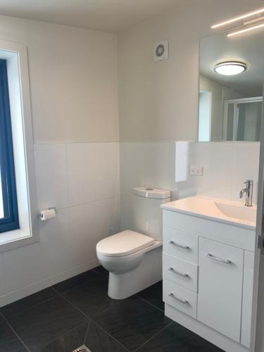 Queens Arms Hotel - Holiday Adelaide 0