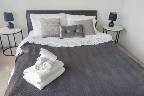 BHB Panoramic View -Wifi Netflix Parking - Holiday Adelaide 3