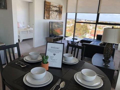 BHB Panoramic View -Wifi Netflix Parking - Holiday Adelaide 5
