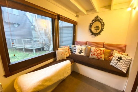 Alpine Retreat - Holiday Adelaide 1
