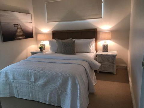 Walk To The Ocean In Five Minutes - Holiday Adelaide 2