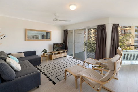 MAINSAIL8 - Mooloolaba Beach - Holiday Adelaide 1