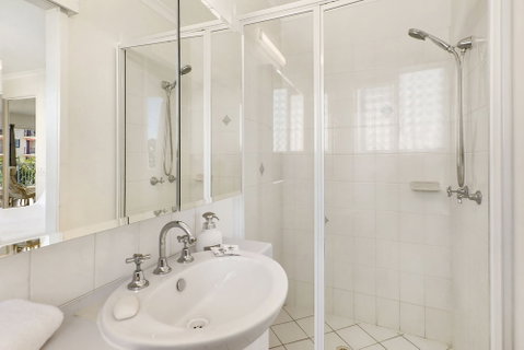 MAINSAIL8 - Mooloolaba Beach - Holiday Adelaide 5