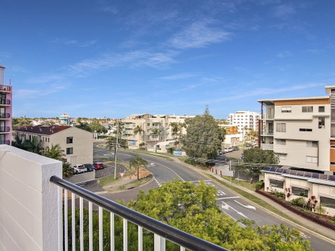 MAINSAIL8 - Mooloolaba Beach - Holiday Adelaide 0