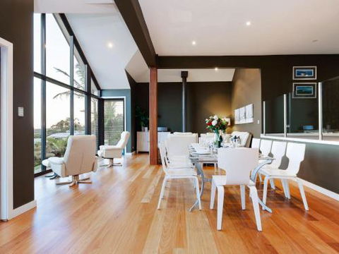Venabu On Garuwa 20 Garuwa Street Spectacular House With Fabulous Views - Holiday Adelaide 6