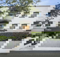 Contemporary Garden Apartment SINC1 - Holiday Adelaide
