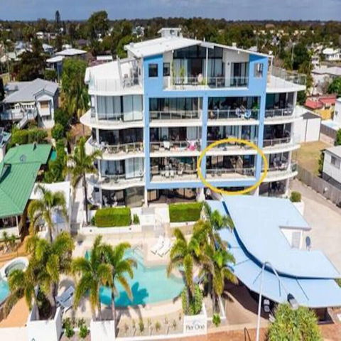 1 Bedroom Apt Ocean View Urangan - Holiday Adelaide 5