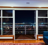 Lofty Views City Stunner - Holiday Adelaide
