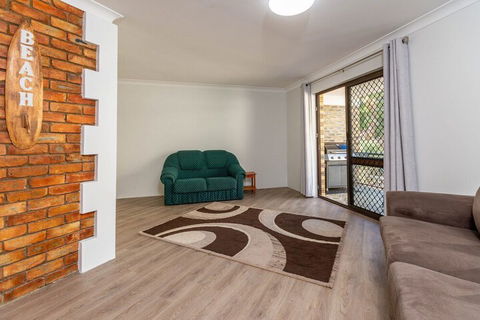 Great Location Close To Waterfront Shops Restaurants & Cafes. - Holiday Adelaide 5