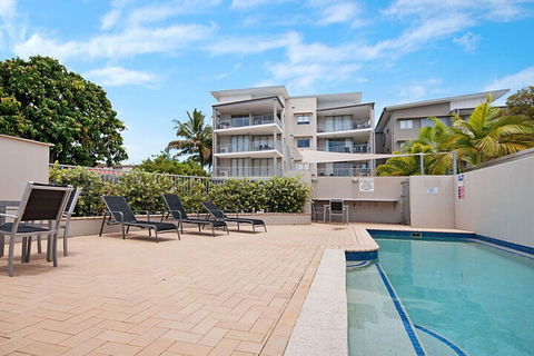 Spectacular Unit Overlooking Pumicestone Passage Welsby Pde Bongaree - Holiday Adelaide 3