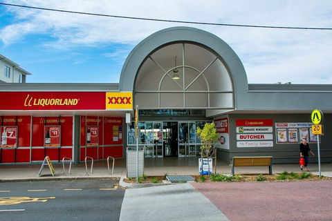 Magical Holiday Home Welsby Pde Bongaree - Holiday Adelaide 1