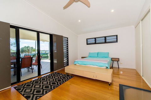 Magical Holiday Home Welsby Pde Bongaree - Holiday Adelaide 3