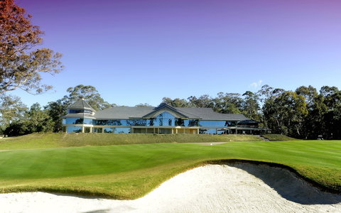 Riverside Oaks Golf Resort - Holiday Adelaide 0