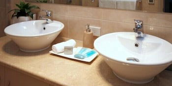 Casavino Luxury Villas - Holiday Adelaide 0