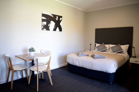 Barclay On View - Holiday Adelaide 4