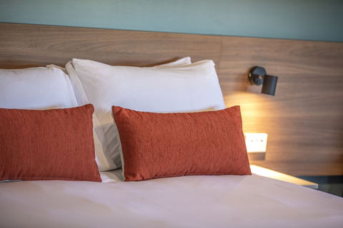 Nightcap At Ocean Beach Hotel - Holiday Adelaide 5