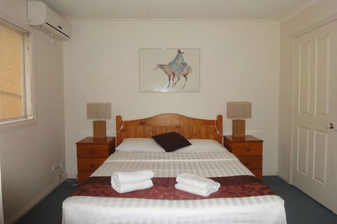 Moonee Valley Views Apartments - Holiday Adelaide 2