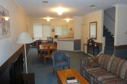 Moonee Valley Views Apartments - Holiday Adelaide 5