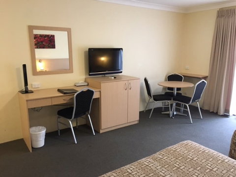 Maclin Lodge Motel - Holiday Adelaide 6